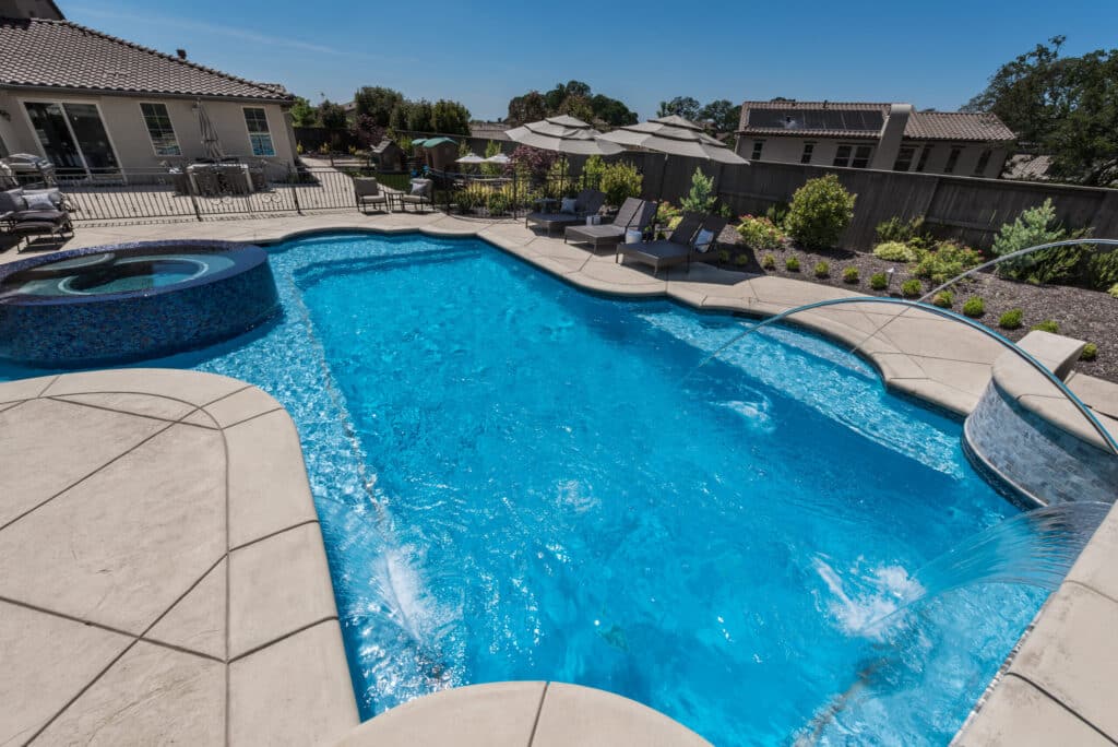 Classic Pool - Pinnacle Pools and Spas