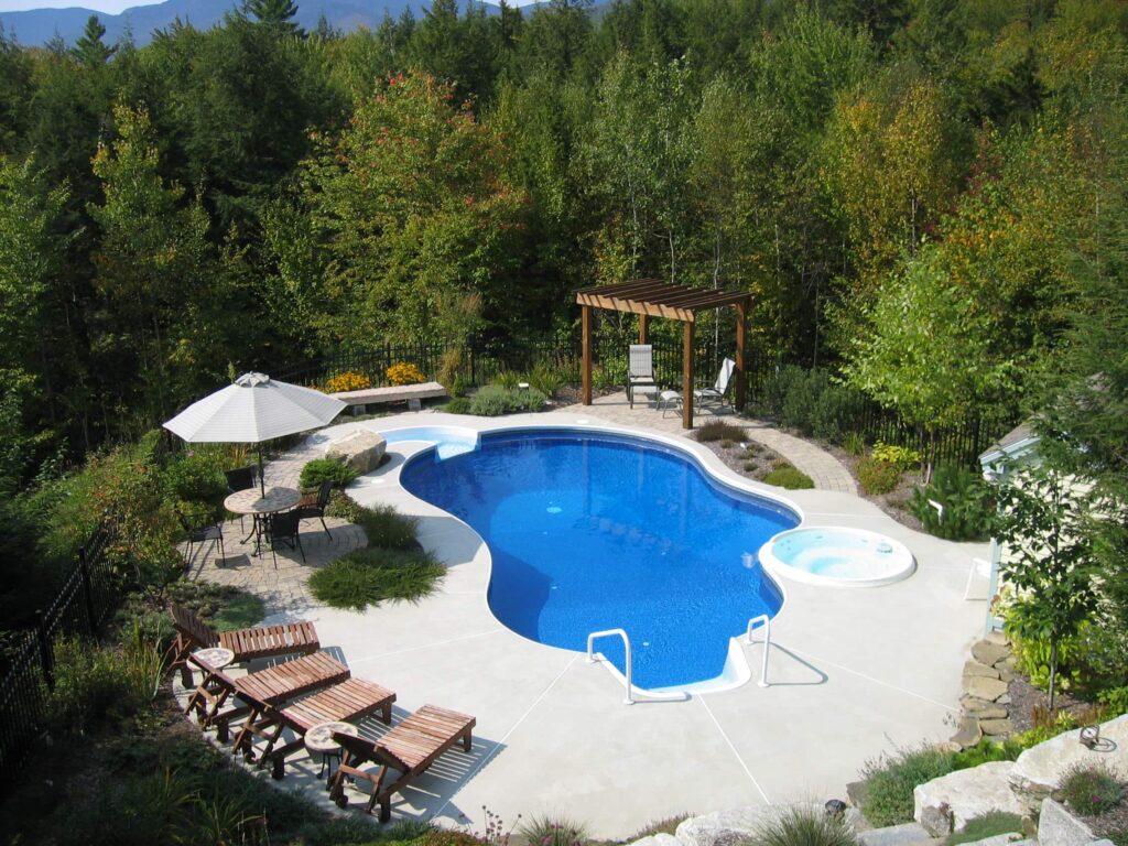 Vinyl Pool by Pinnacle Pools and Spas