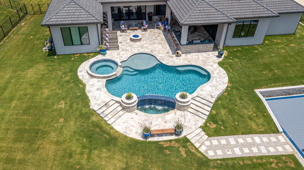 Freeform Pool - Pinnacle Pools and Spas