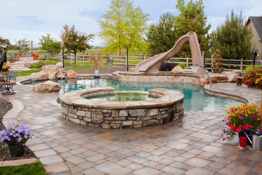 Freeform Pool - Pinnacle Pools and Spas