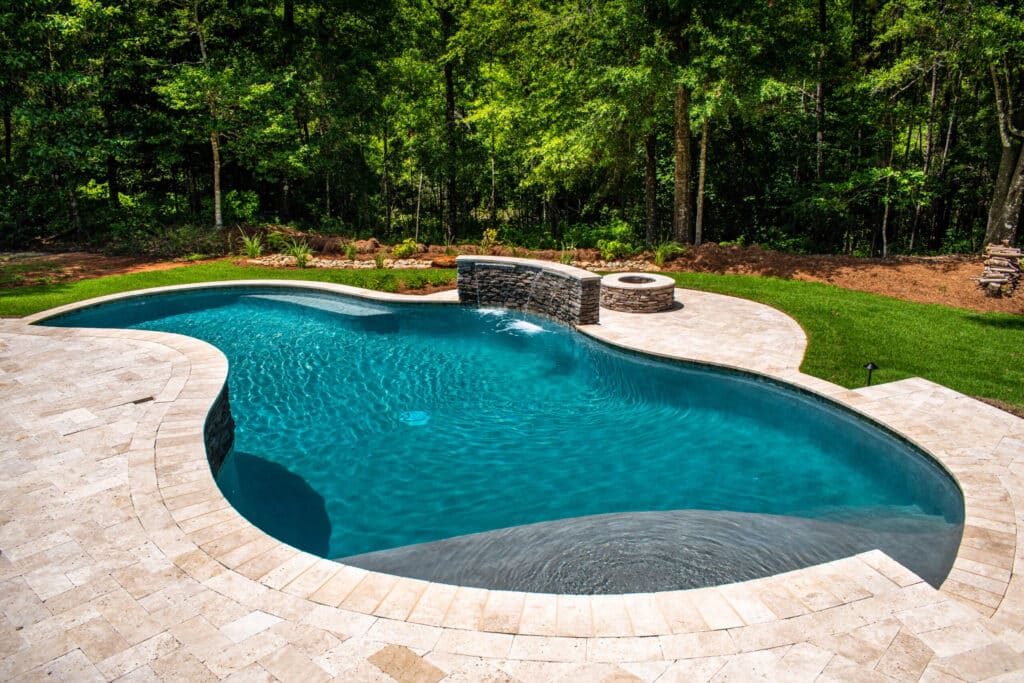 Freeform Pool - Pinnacle Pools and Spas
