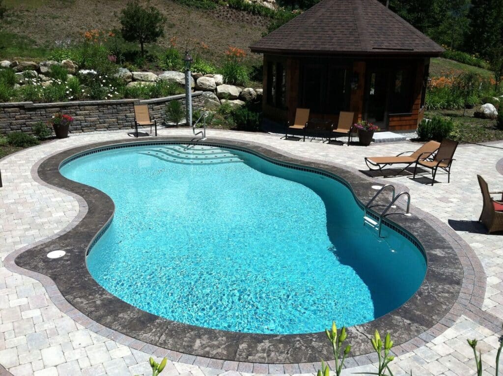 Vinyl Pool by Pinnacle Pools and Spas