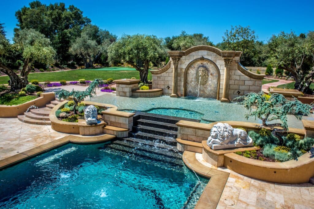 Classic Pool - Pinnacle Pools and Spas